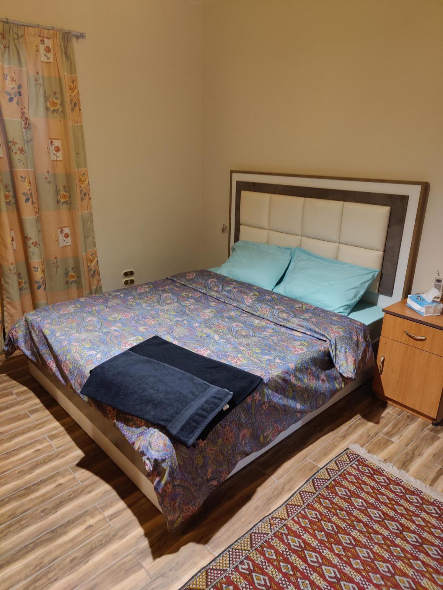 Maadi Serenity:3br Inviting Apartment Cairo